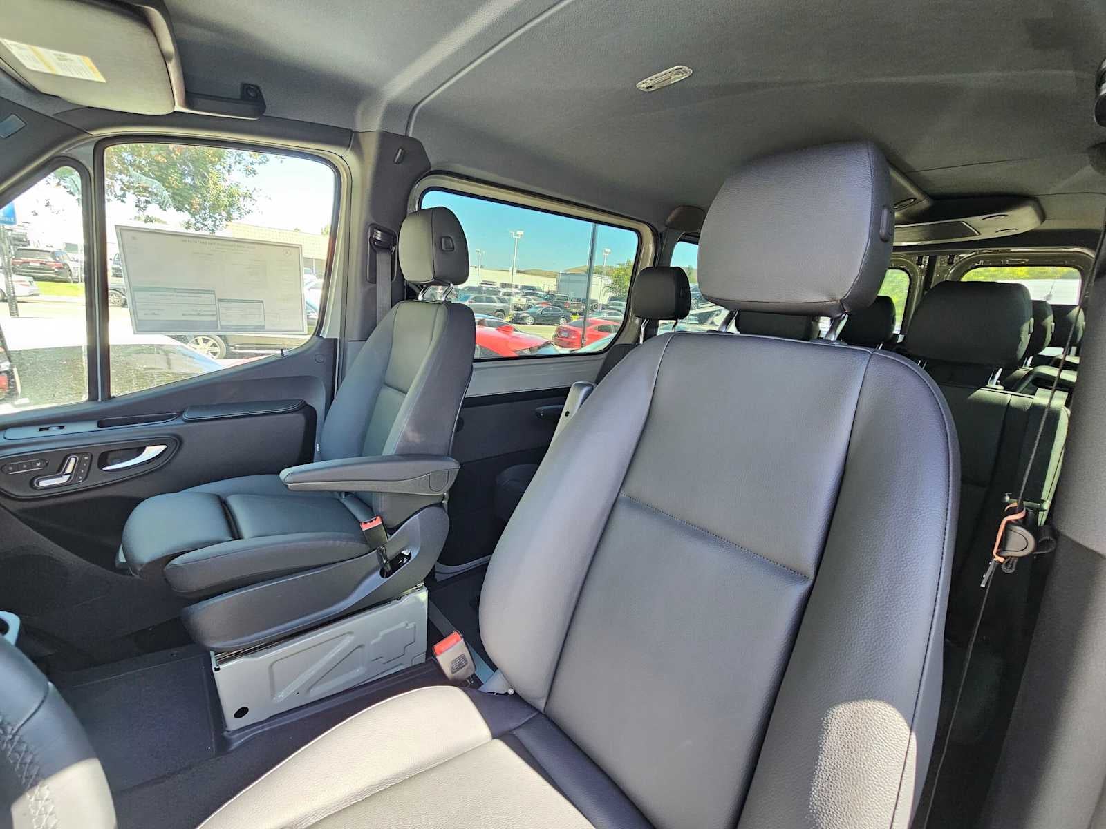 2026 Mercedes-Benz Sprinter Passenger Van 2500 Standard Roof I4 Diesel HO 144 RWD