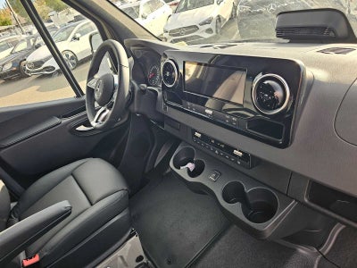 2026 Mercedes-Benz Sprinter Passenger 2500 Standard Roof I4 Diesel HO 144 RWD