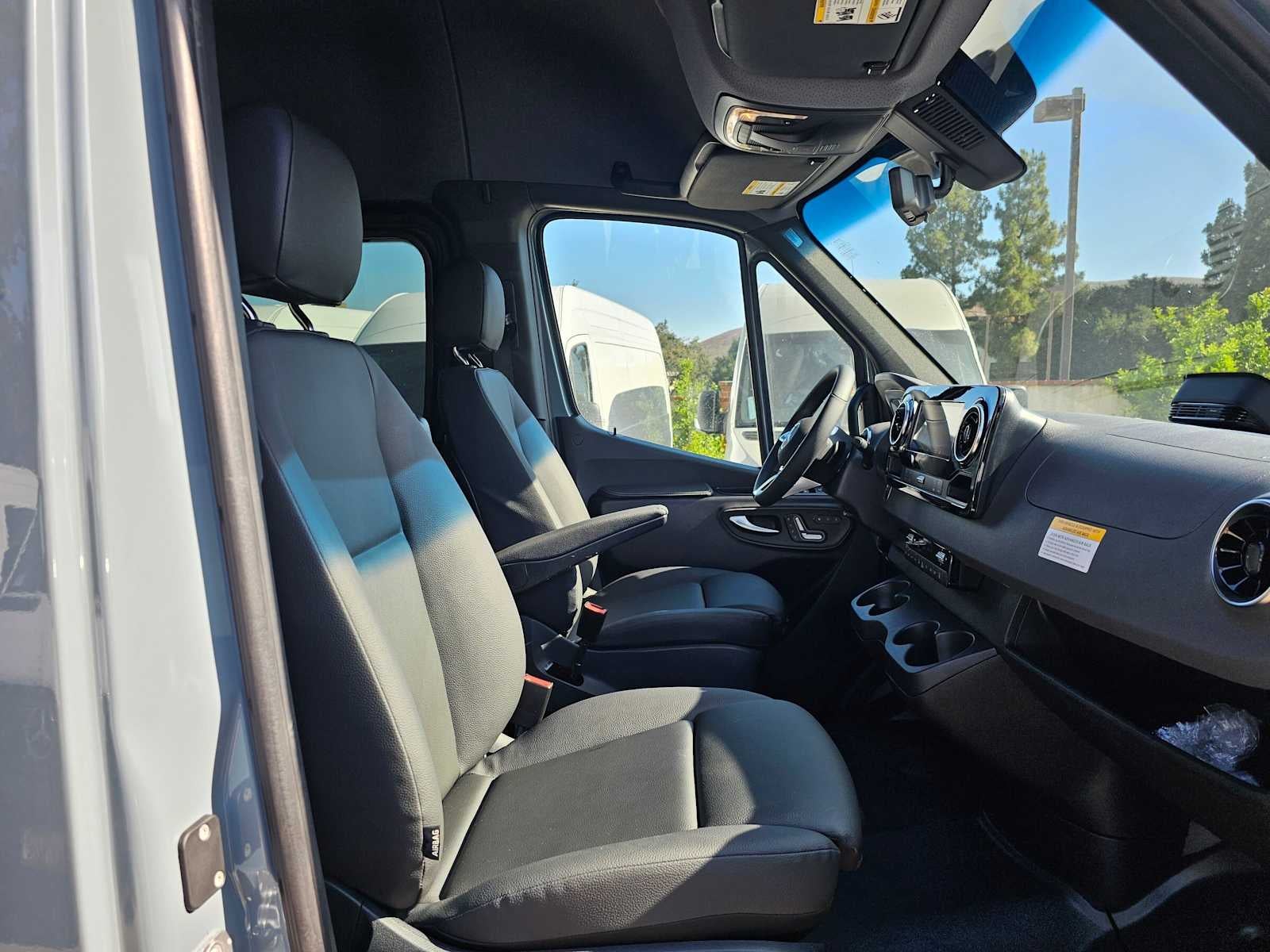 2026 Mercedes-Benz Sprinter Passenger Van 2500 Standard Roof I4 Diesel HO 144 AWD