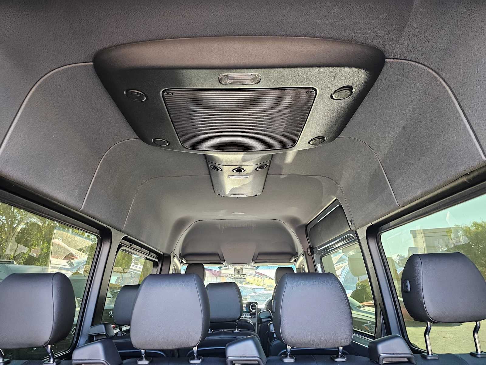 2026 Mercedes-Benz Sprinter Passenger 2500 Standard Roof I4 Diesel HO 144 AWD