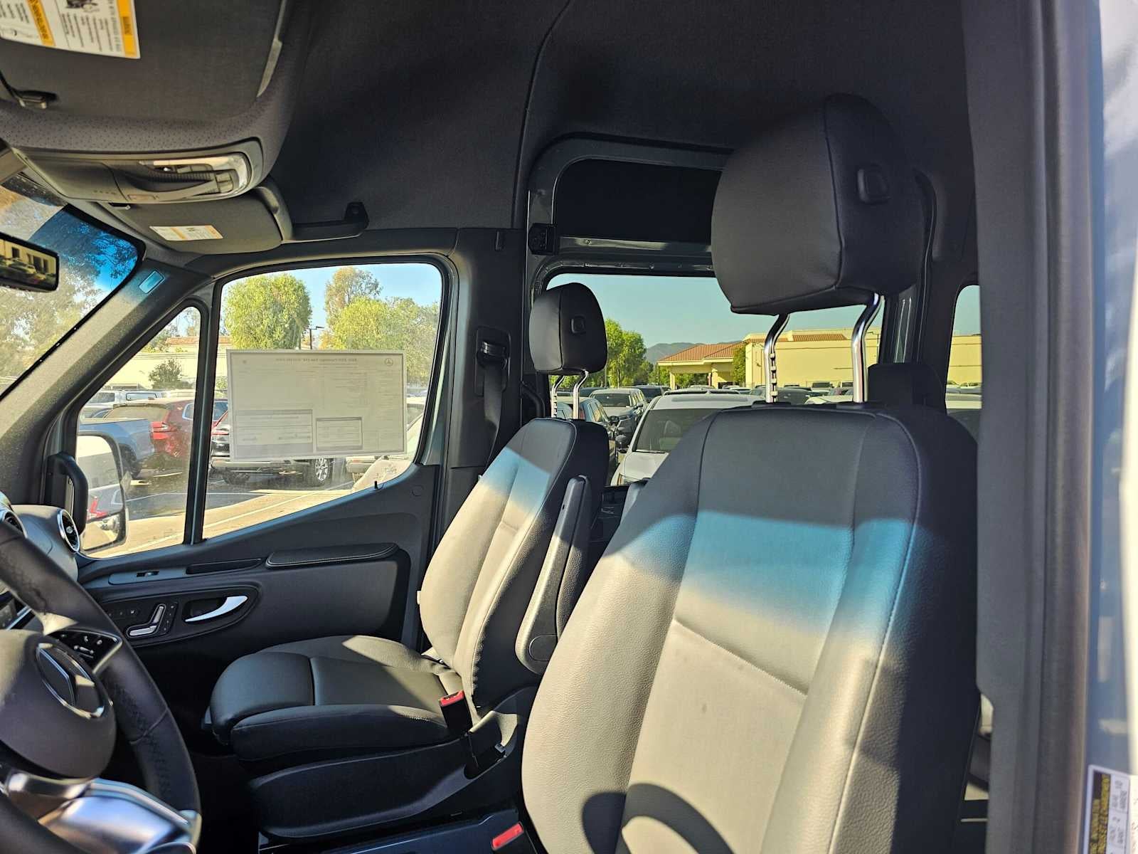 2026 Mercedes-Benz Sprinter Passenger 2500 Standard Roof I4 Diesel HO 144 AWD