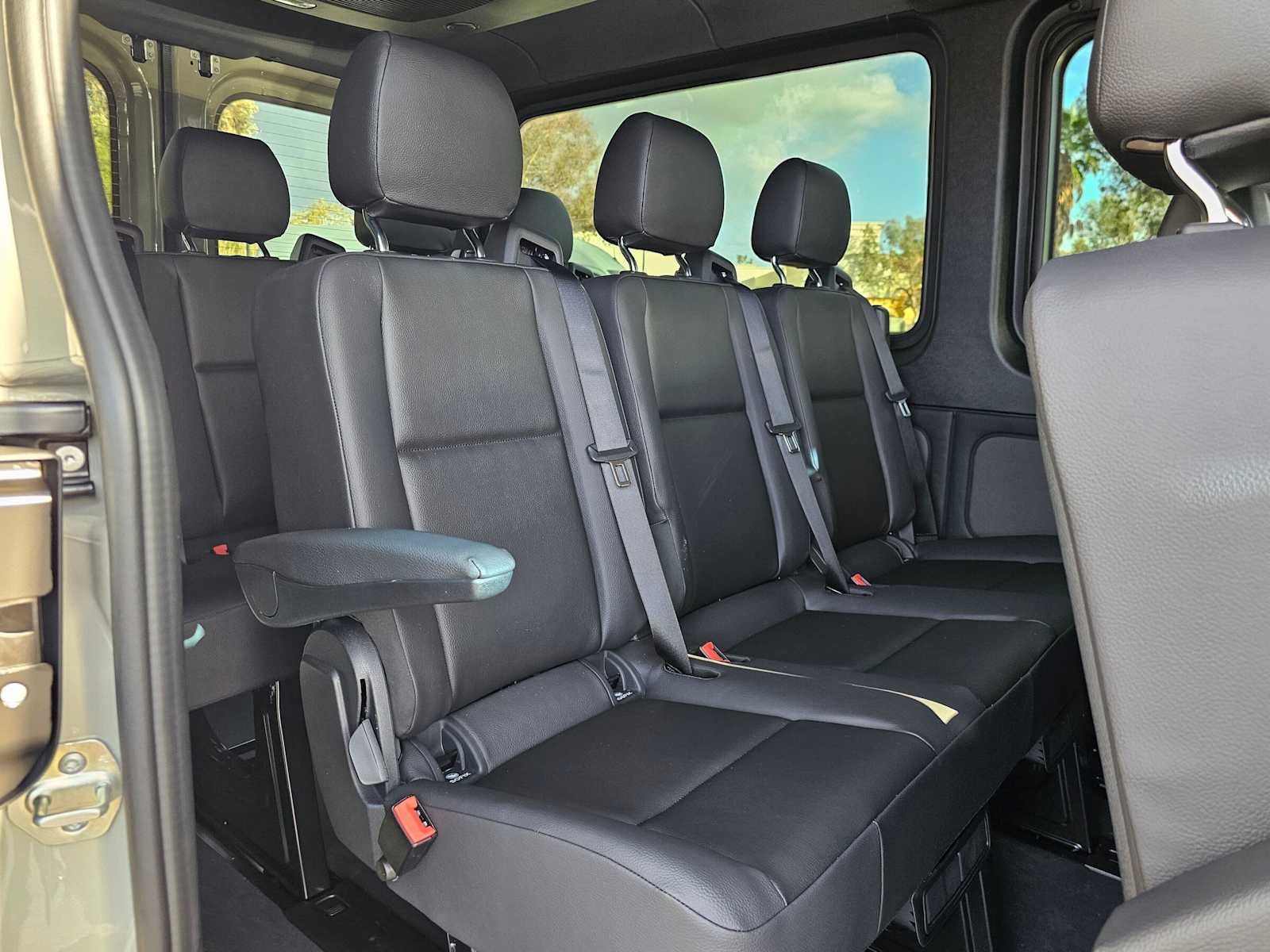 2026 Mercedes-Benz Sprinter Passenger 2500 Standard Roof I4 Diesel HO 144 AWD