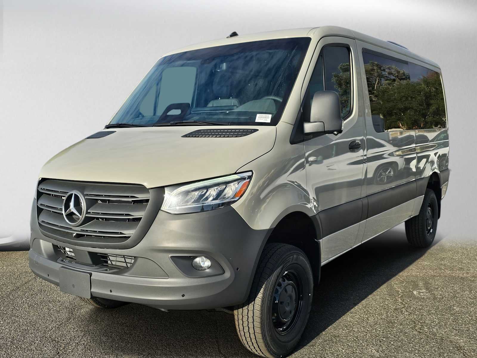 2026 Mercedes-Benz Sprinter Passenger 2500 Standard Roof I4 Diesel HO 144 AWD
