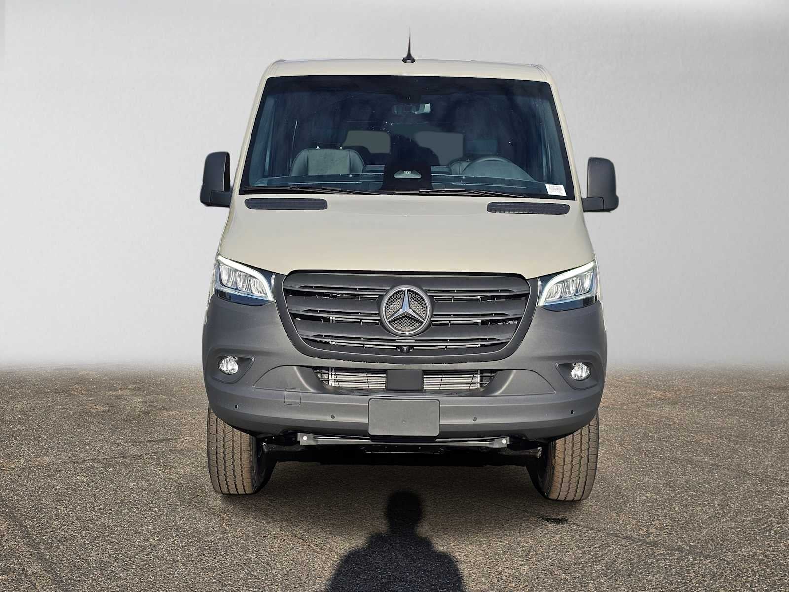 2026 Mercedes-Benz Sprinter Passenger 2500 Standard Roof I4 Diesel HO 144 AWD