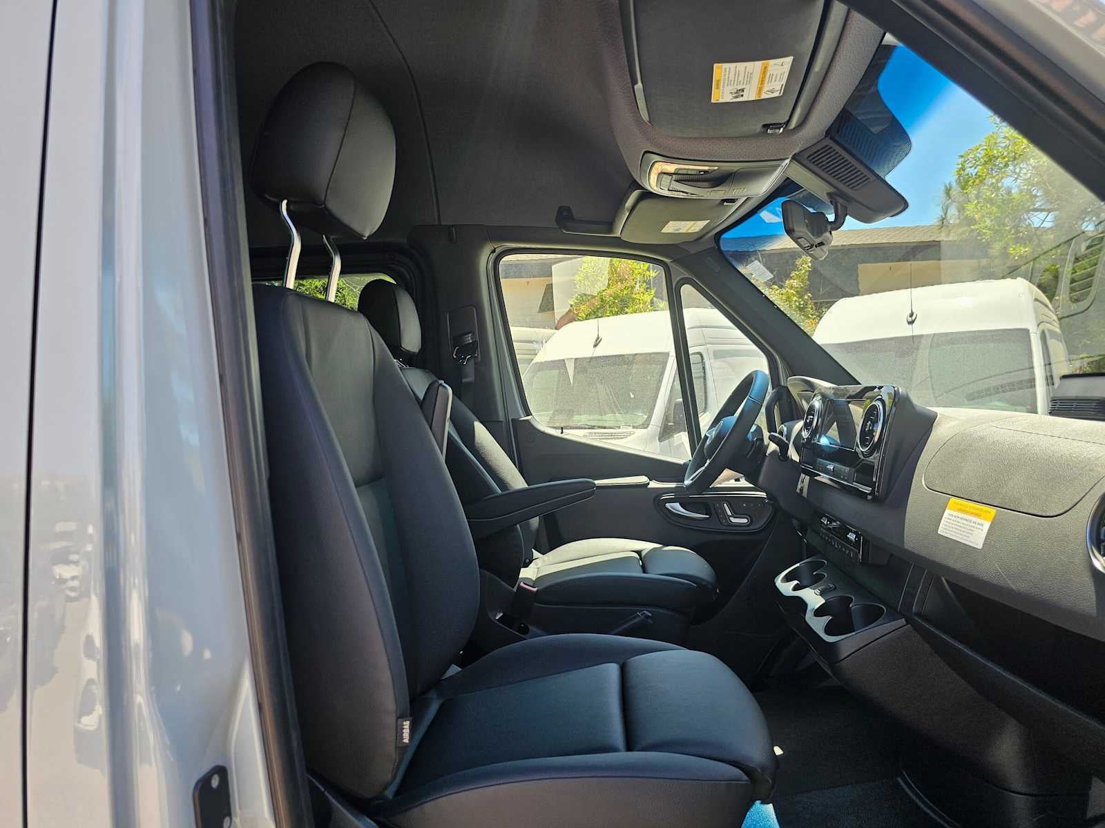 2026 Mercedes-Benz Sprinter Passenger Van 2500 Standard Roof I4 Diesel HO 144 AWD