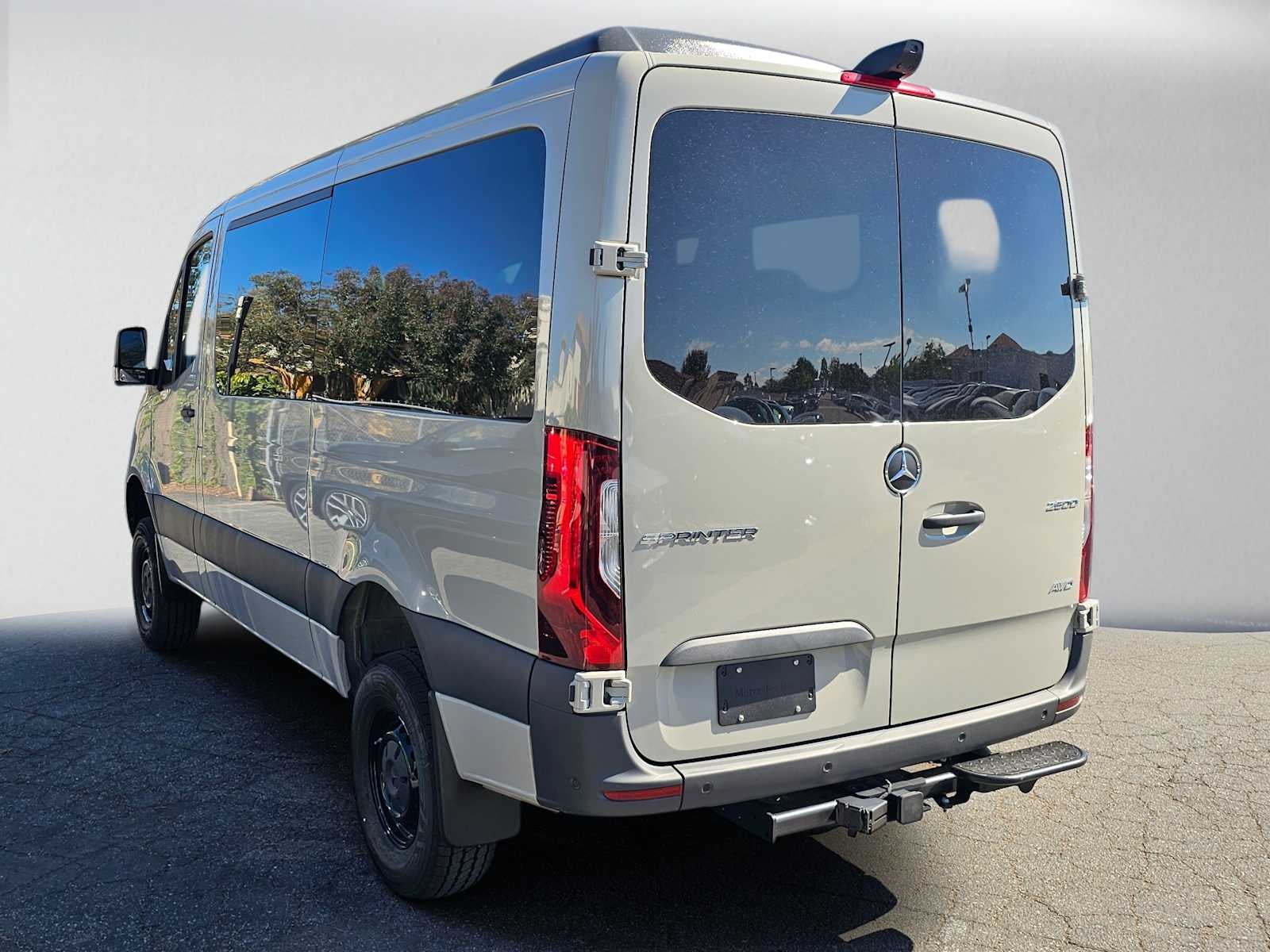 2026 Mercedes-Benz Sprinter Passenger Van 2500 Standard Roof I4 Diesel HO 144 AWD