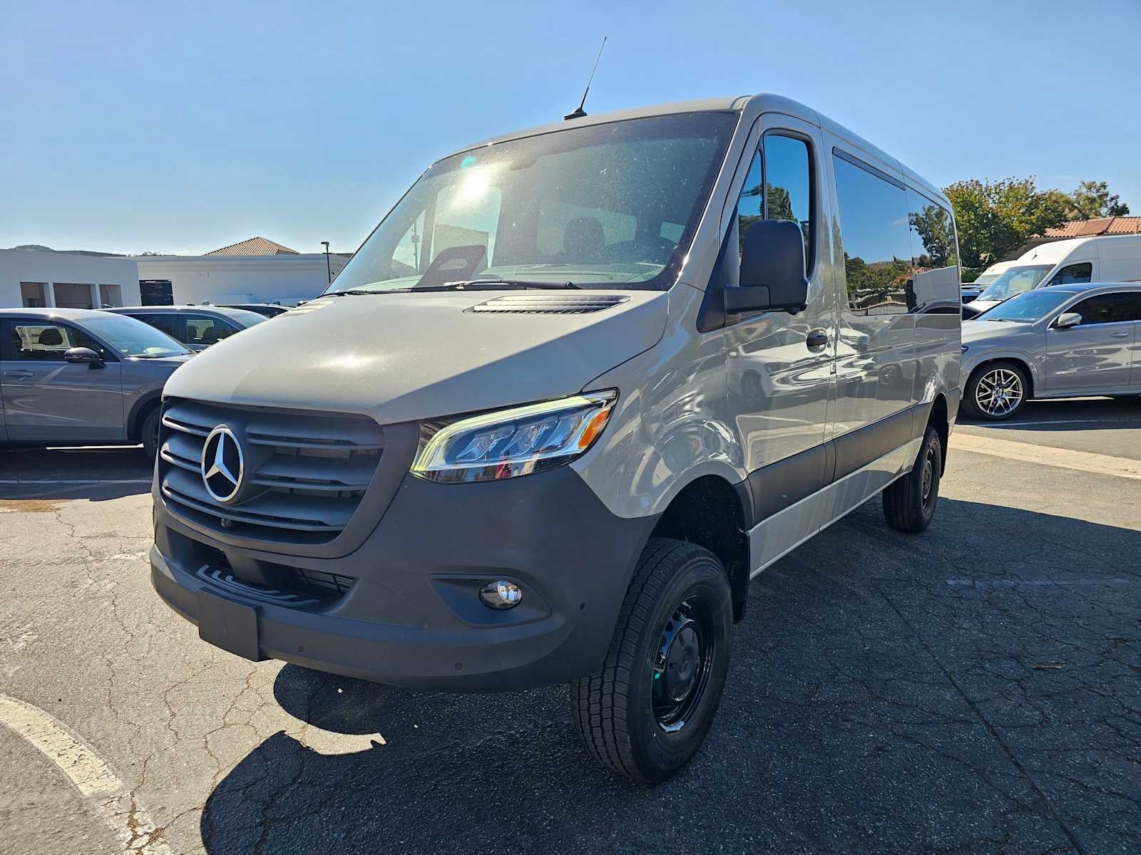 2026 Mercedes-Benz Sprinter Passenger Van 2500 Standard Roof I4 Diesel HO 144 AWD