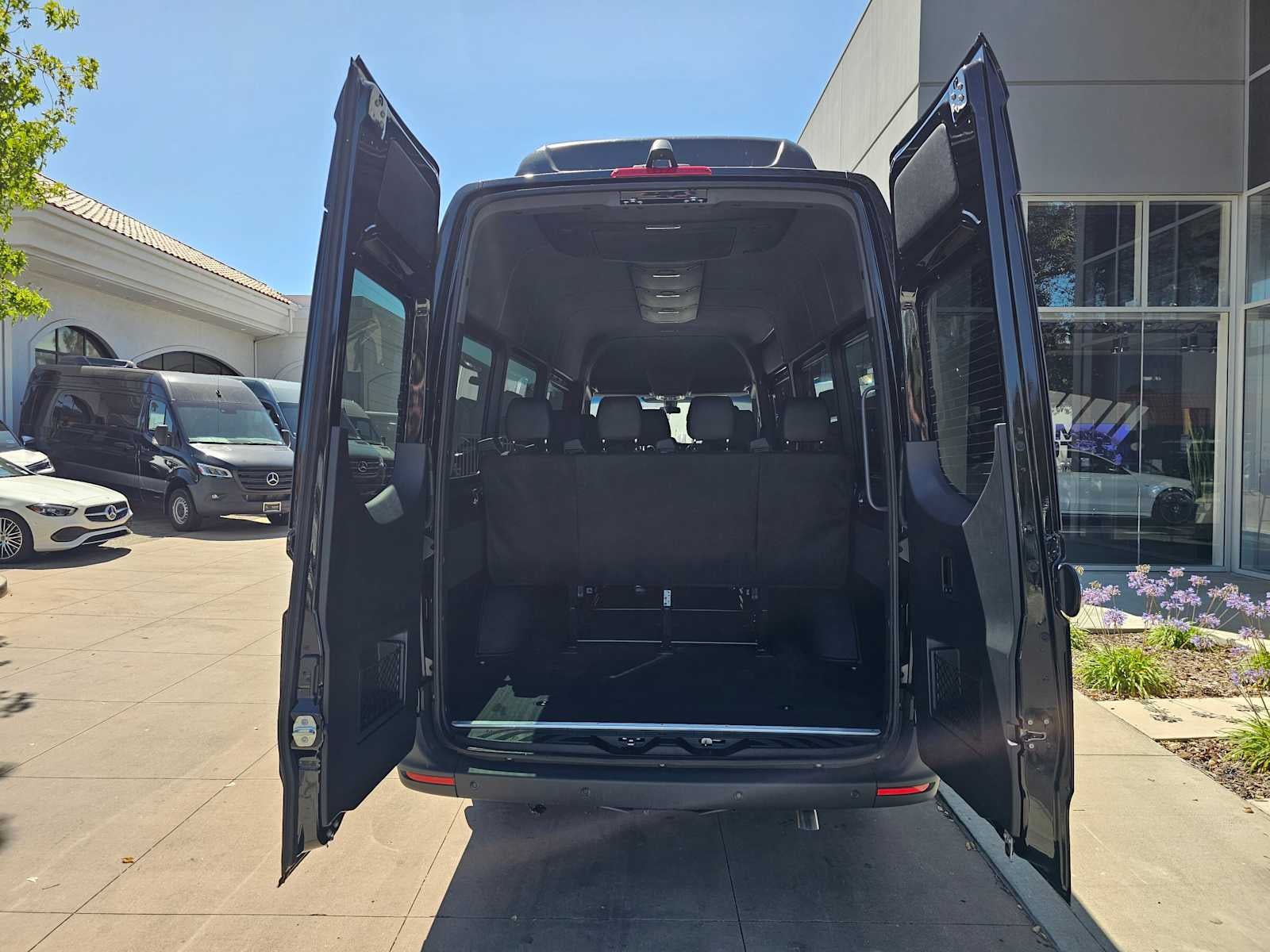 2026 Mercedes-Benz Sprinter Passenger Van 2500 High Roof I4 Diesel HO 170 RWD